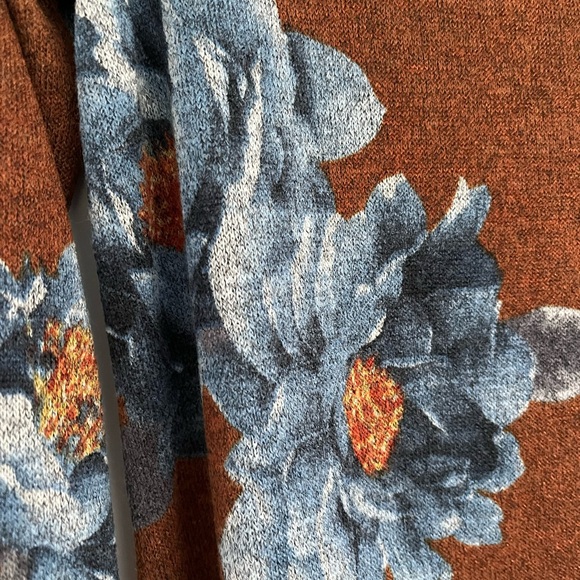 NEW Andree by Unit Brown Sweater Dress Blue Floral Cowl Neck Buttons Size L - Picture 15 of 15